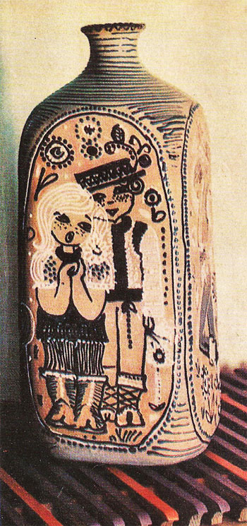 Декоративна пляшка «Гуцульська». Кераміка